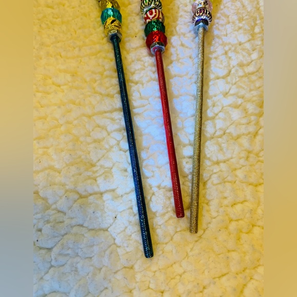 🌸🌸SOLD🌺🌺 Planter stakes - Picture 4 of 5